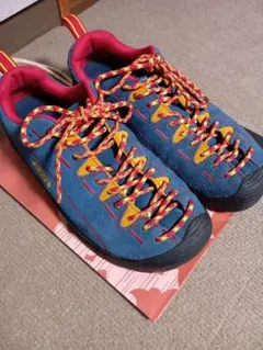 KEEN ジャスパー スニーカー ブルー レッドのサムネイル