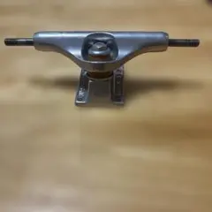 INDEPENDENT MID 139スケートボード トラック 2個セット