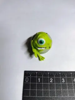 モンスターズインク　マイク・ワゾウスキ　チョコエッグ？