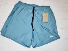 Nike ドライフィット 水色 ショートパンツ