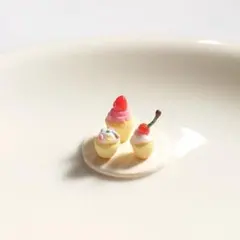 ミニチュアカップケーキ ミニチュアフード ミニチュアスイーツ ドールハウス