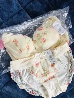 ☆エメフィール☆ フラワーシアーリュクス　 Ｂ75／Ｍ