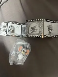 トムとジェリー フィギュア　タフィー　ガチャガチャ