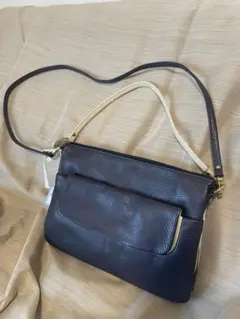 イタリア製　牛皮レザー2wayバッグ 【未使用タグ付き】