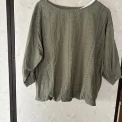 ルコリ　オリーブ色 7分袖 レース模様 トップス