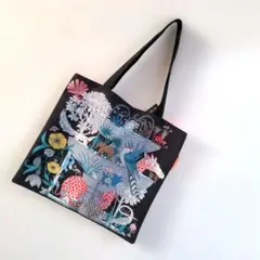 【新品】♥動物イラストスカーフ柄 ネイビーブルー トートバッグ