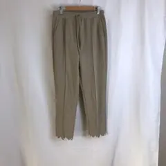 Freneのベージュ スウェード風 カジュアルパンツ