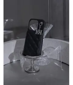 Darich キルティングミラーDDチャームiPhoneケース 15pro