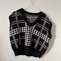 ニットベスト