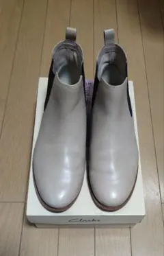 【クラークス】サイドゴア アンクル丈ショートブーツ 24cm