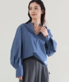 BEAMS AK+1 タックスリーブ スキッパー ブラウス　長袖　春秋冬