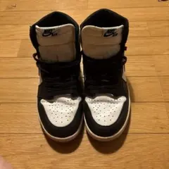 NIKE AIR JORDAN 1 HIGH OG スニーカーのサムネイル