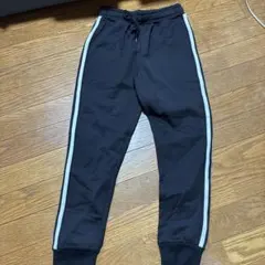 Item thumbnail for item f5ab6a1d-e67c-4fab-a84f-9154d837dd7b