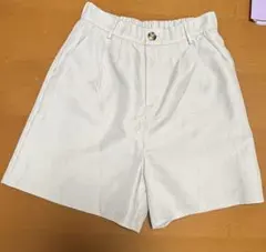 ライトグレー ショートパンツ 後ろゴム入り　Mサイズ