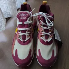 新品　タグ付き　Nike Air 270 React スニーカー