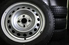 2021年 国産スタッドレス 155/80R14 LT トヨタ純正 プロボックスのサムネイル