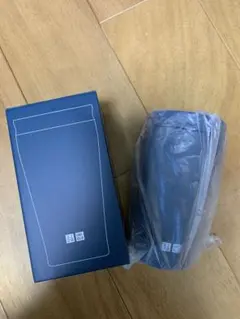 ユニクロ　UNIQLO ステンレスボトル　ネイビー　非売品