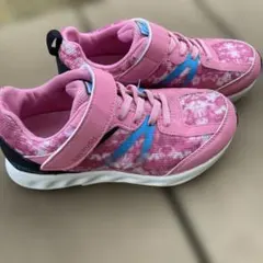美品　LUVRUSH ピンク迷彩スニーカー　20センチ