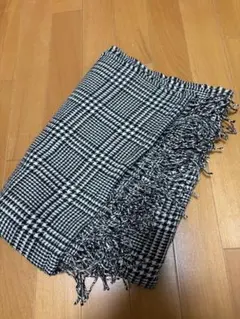 GU チェック柄フリンジストールのサムネイル