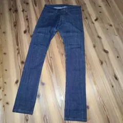 ダークブルー ストレートデニム