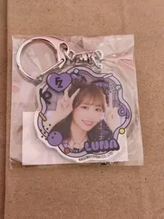 FRUITS ZIPPER 松本かれん アクリルキーホルダー - メルカリ
