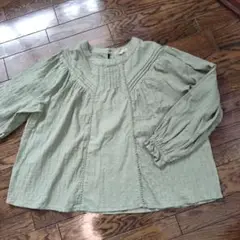 サマンサモスモス　タック入りギャザーブラウス　Fサイズ