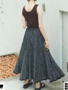 美品 マリハ　MARIHA 草原の虹のスカート ティアードスカートのサムネイル