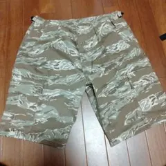 Item thumbnail for item 07e4eb92-5cf4-44a2-a19a-2a4b46020882