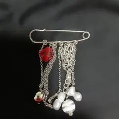 ベネチアンビーズと淡水パールのピンブローチ