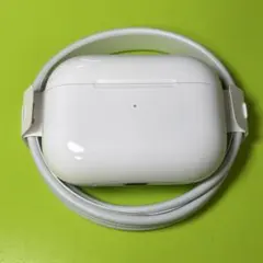 【綺麗】Apple AirPods Pro 第2世代 ライトニング 充電ケース