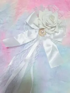 ホワイトローズリボンブローチ　ロリータ　ゴスロリ　髪飾り