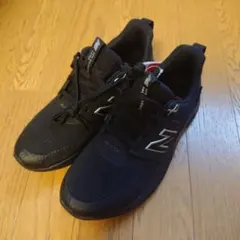 新品・未使用 New Balance ブラックスニーカー