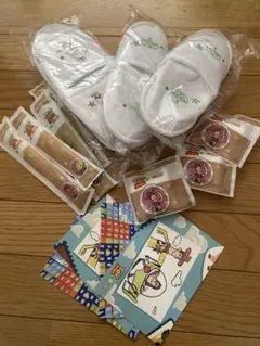 トイ・ストーリー ホテル　スリッパ 、歯ブラシなど