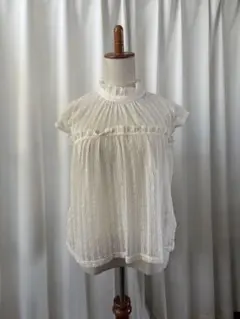 Riche glamour 総レースブラウス