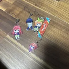 五等分の花嫁　アクキー　風太郎、四葉、五月