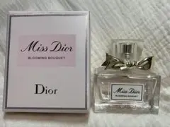 ミスディオール ブルーミングブーケ オードゥトワレ 30ml 箱付き
