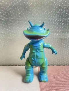 ソフビ　アントラー　ブルマァク　ウルトラ怪獣　ミニサイズ　当時 ソフビ アントラー ブルマァク ウルトラ怪獣 ミニサイズ 当時 - メルカリ
