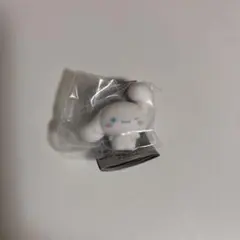 サンリオ　ガチャガチャ　フロッキードール　フィギュア　シナモロール　シナモン