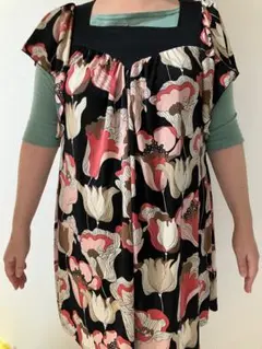 アクシーズファムワンピース下に長袖Tシャツ着ると袖出しスタイルでオールシーズン