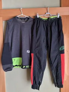 NIKE ナイキ　セットアップ　トップスL パンツM 上下セット