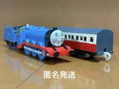 きかんしゃトーマス　プラレール　ゴードン　初代　赤ラインボード　レア　赤急行のサムネイル