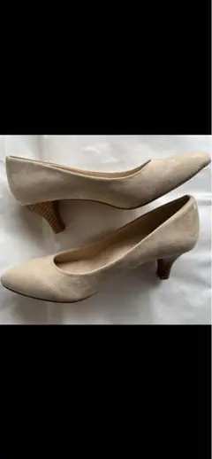 スエードパンプス