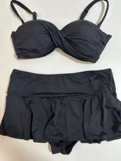 ブラック セパレート水着 フリル付き　プアラニ