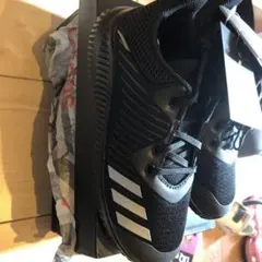 adidas キッズスニーカー