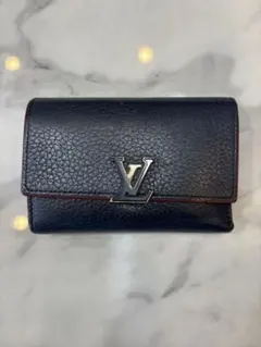 Louis Vuitton ヴィトンネイビー 三つ折り財布　カプシーヌ　ネイビー