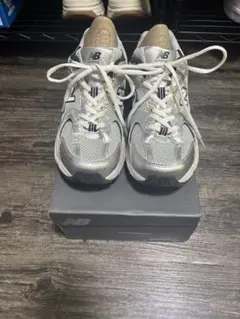 New Balance M530KA シルバー/グレー