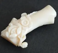 アンティーク帯留め梅柄 白珊瑚帯留め本珊瑚大正浪漫はいからさんアンティーク着物に