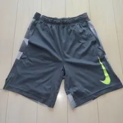 ナイキ Nike グレー ハーフパンツ L