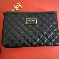 CHANEL MAKEUP ブラックポーチ