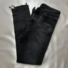 UNIQLO JEANSスキニーデニム フリンジ裾